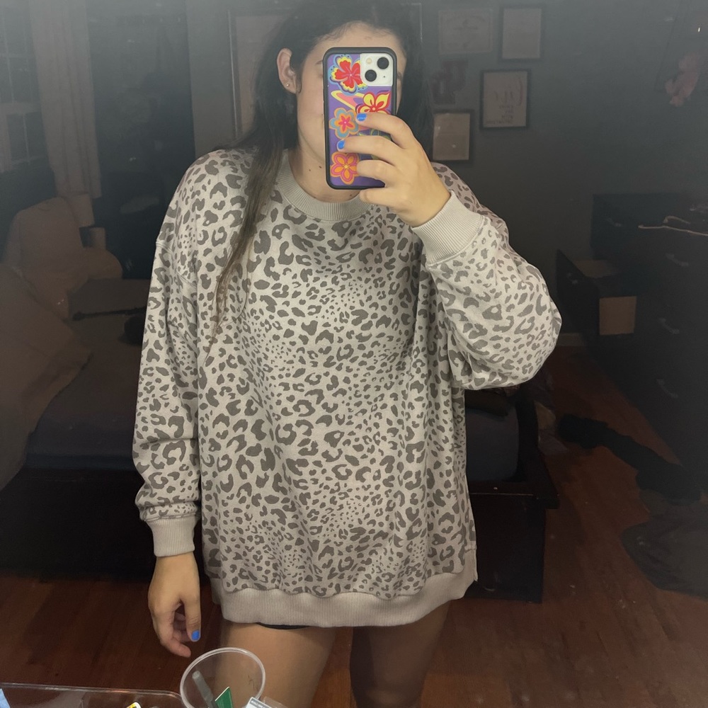American Eagle Oversized Cheetah Print Crewneck